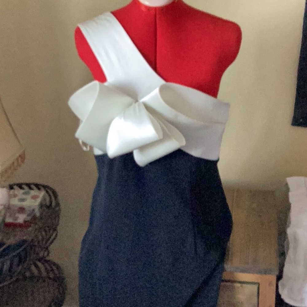 Elegant formal, red carpet style